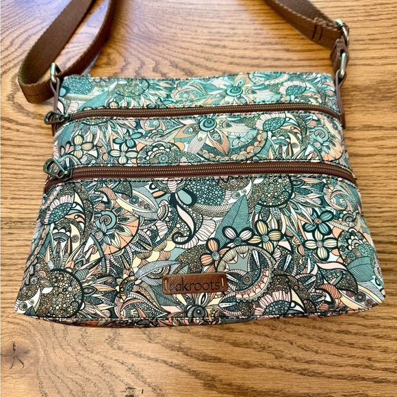 SAKROOTS Women's Floral Crossbody Bag - Brown and Pink - Picture 4 of 9